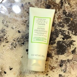 NEW Mary Kay | satin hands cream